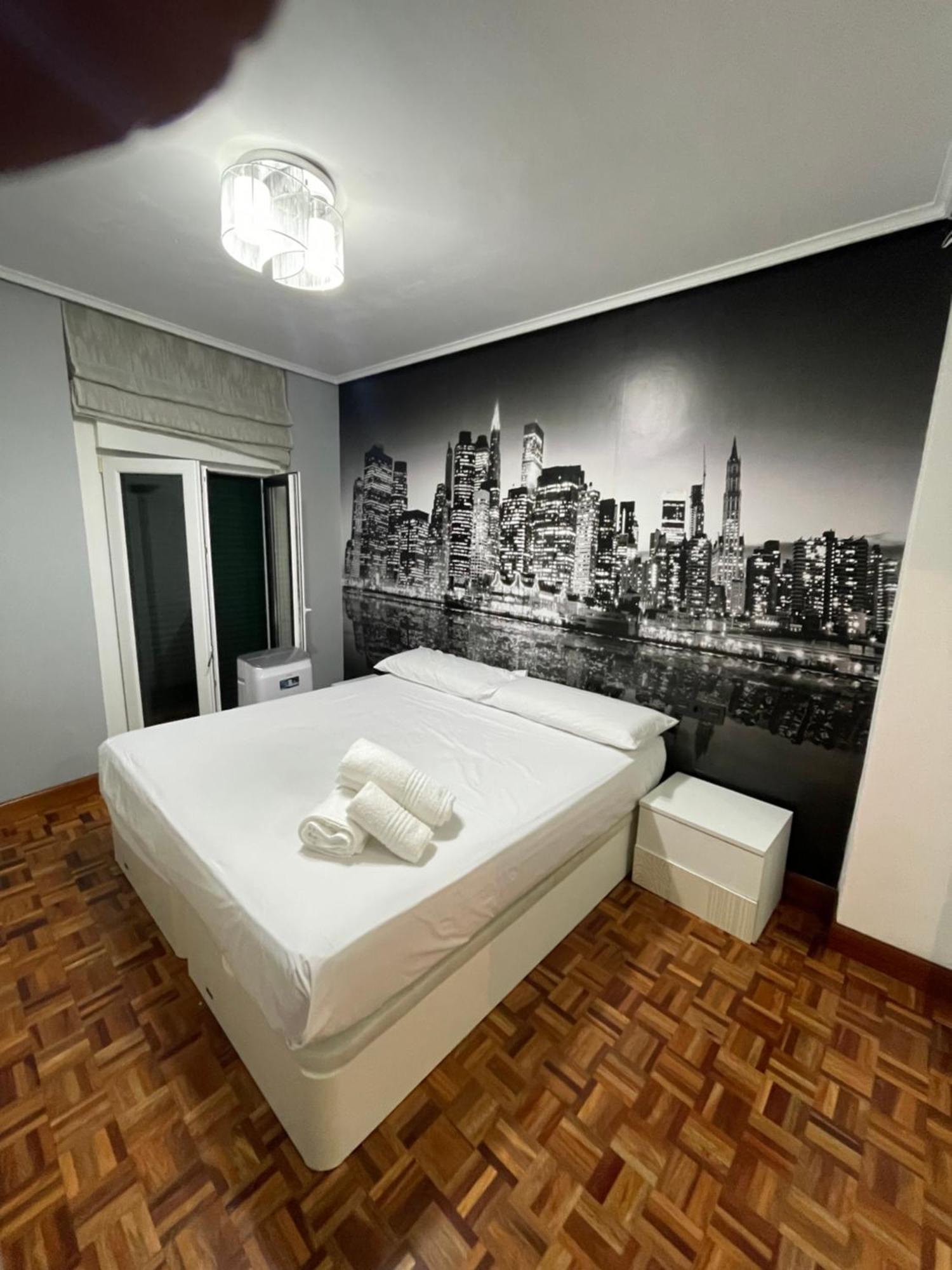 Encantador Apartamento En El Centro De Castro Castro Urdiales Exterior foto