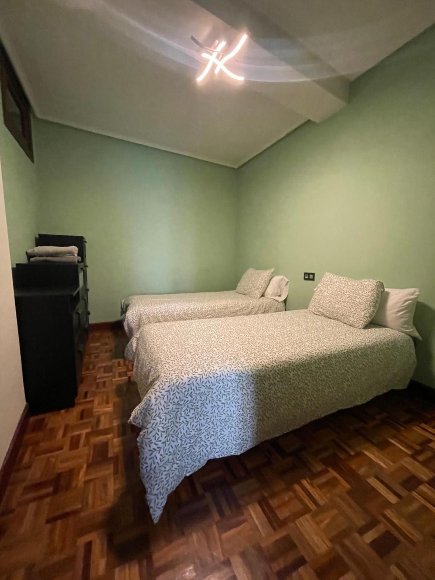 Encantador Apartamento En El Centro De Castro Castro Urdiales Exterior foto